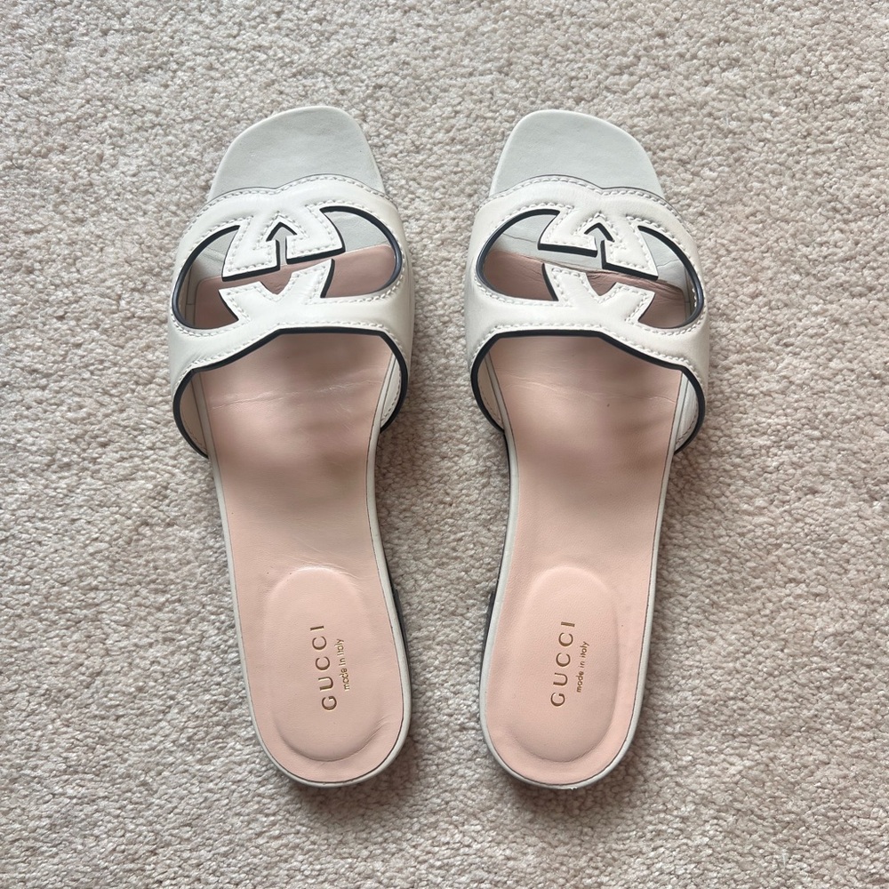 Preowned Gucci slippers size 38